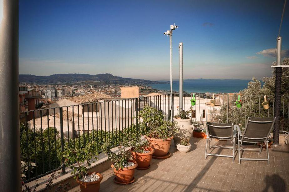 Il Grifo Hotel Licata Bagian luar foto