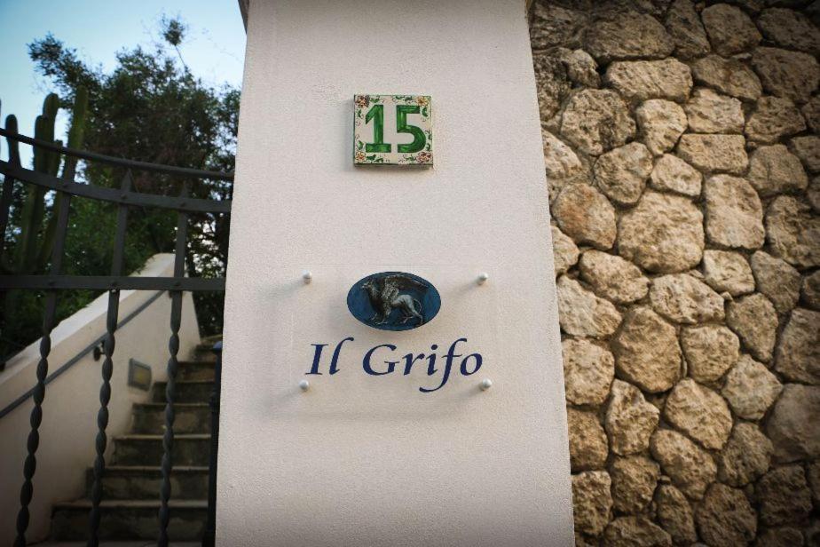 Il Grifo Hotel Licata Bagian luar foto